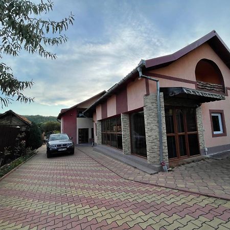 Pensiunea Colt De Rai Corbi Zewnętrze zdjęcie