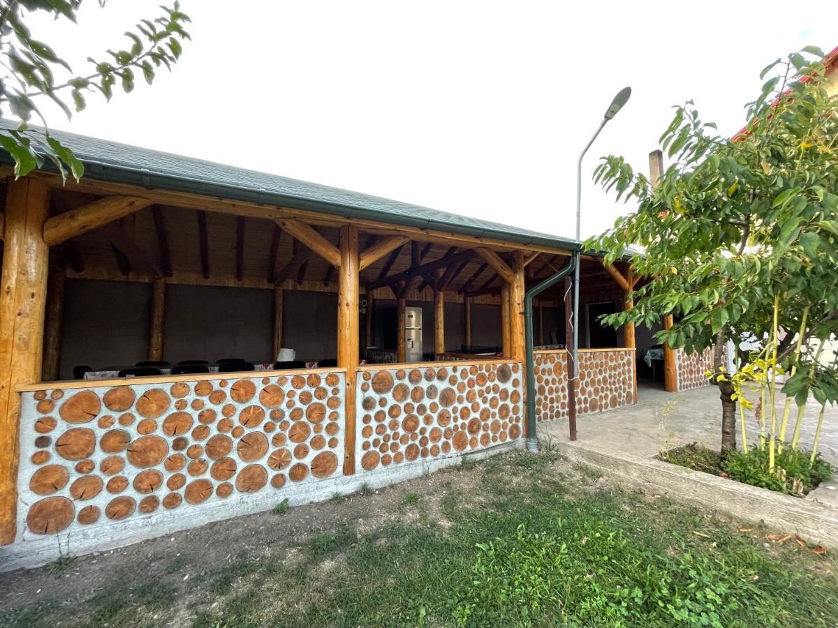 Pensiunea Colt De Rai Corbi Zewnętrze zdjęcie
